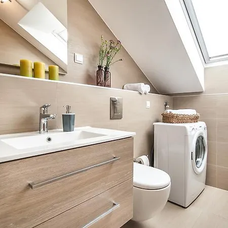 Sea Breeze Apartment